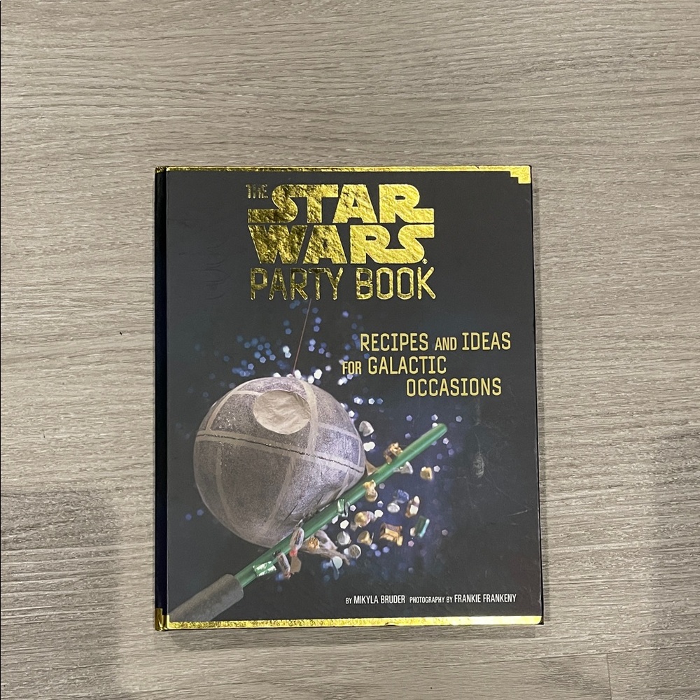 Star Wars Party Book - Black & Gold Cover